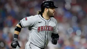 Eugenio Suárez injury update: Top MLB trade deadline candidate out of lineup day after getting hit on hand