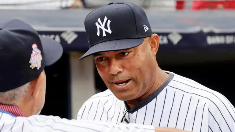 Mariano Rivera suffers Achilles' injury at Yankees Old-Timers' Day game, per report