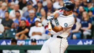 Today's top games to watch, best bets, odds: full MLB card, WNBA action and more