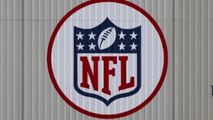 NFL bans teams from providing smelling salts, but here's how players can still use them in games
