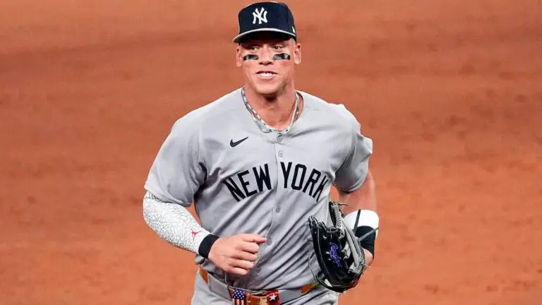 Yankees' Aaron Judge returns to outfield for first time since July as AL East race heats up vs. Blue Jays