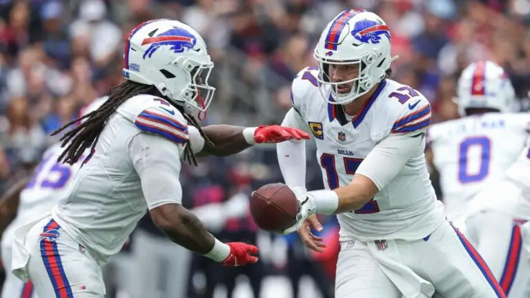 2025 Week 1 NFL score predictions, odds, picks today: Expert releases exact scores for each NFL game