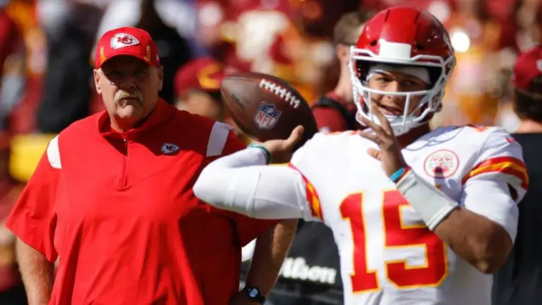 Chiefs vs. Chargers player props, odds, predictions: Back Patrick Mahomes Over 243.5 passing yards on Friday